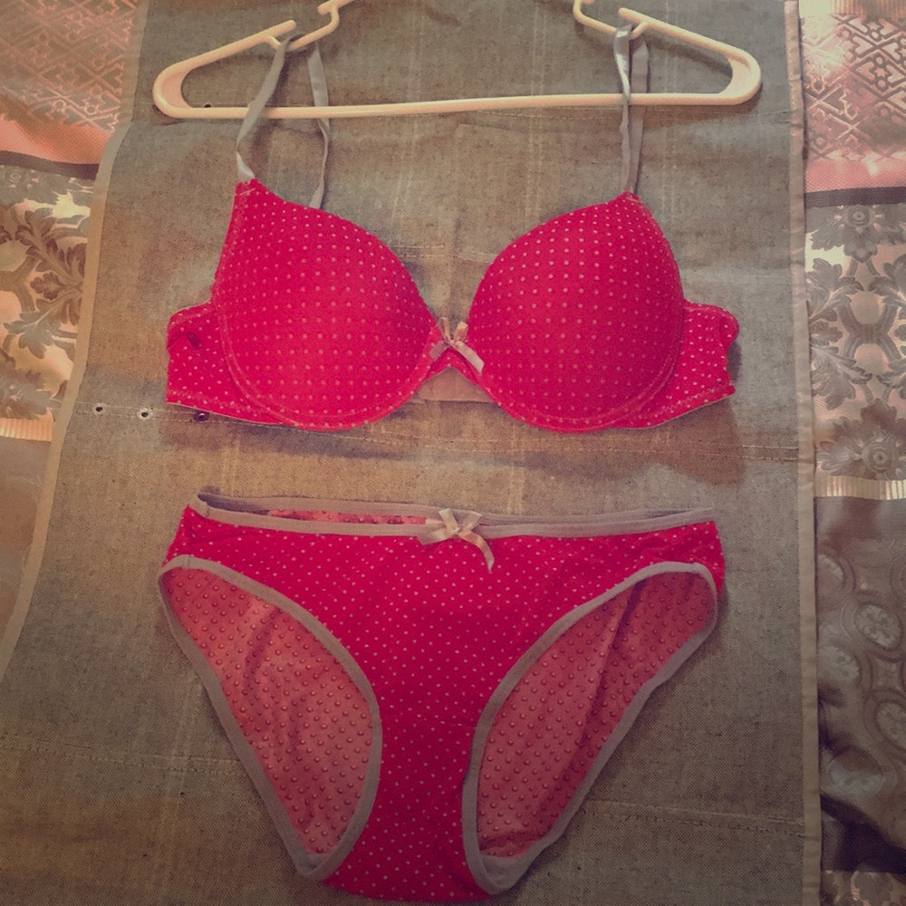 Bra and panty set